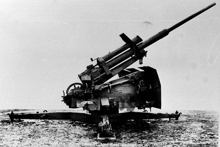 Зенитное орудие 8.8 cm Flak 41. С весны 1941 года оно стало рассматриваться как приоритетная база для создания новой танковой пушки