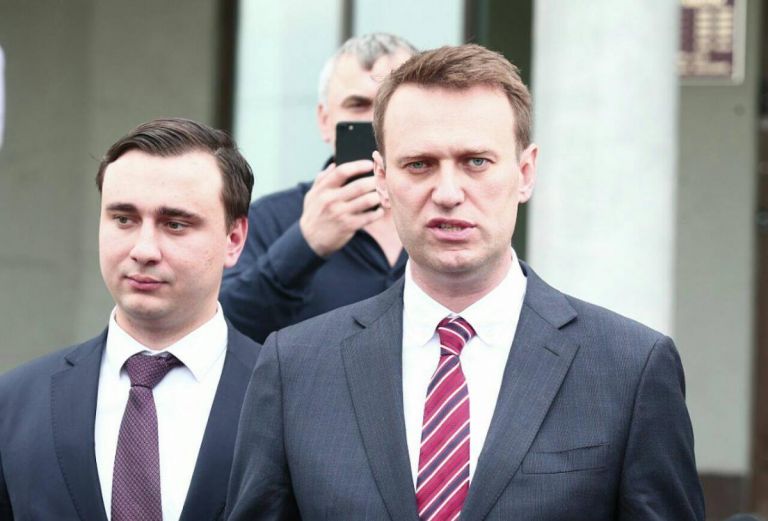 Мастер слива – Навальный переводит стрелки на директора ФБК и на многих других