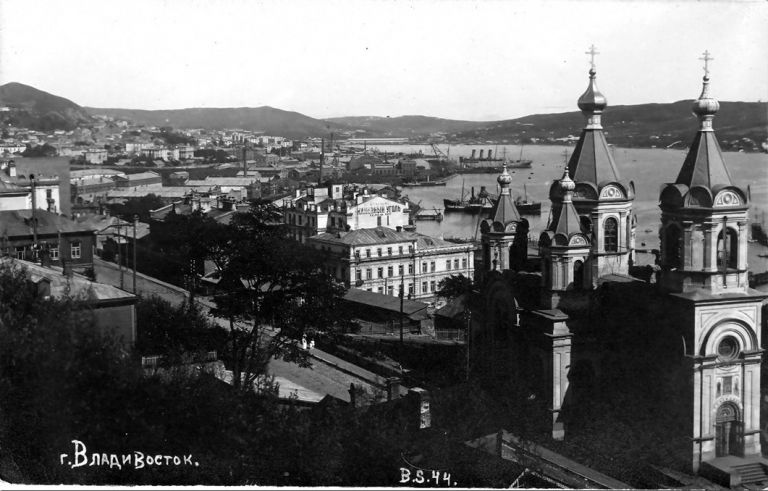 Успенский кафедральный собор, г. Владивосток; строился в 1876—1899 годах, разрушен в 1938 г.