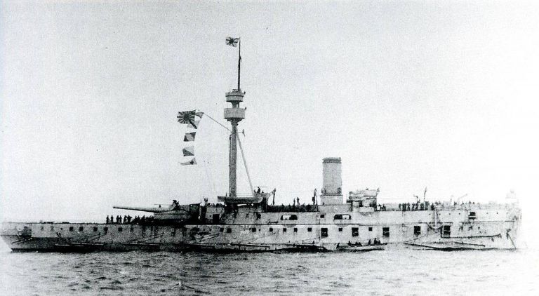 Японский крейсер «Мацусима», 1895 г. Пескадорские острова.