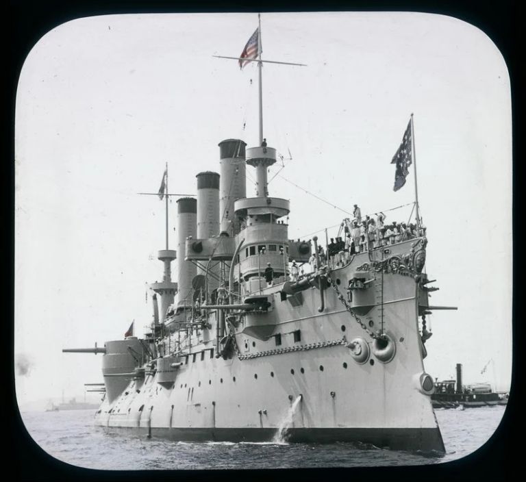 Броненосный крейсер "Бруклин" в Гаване 1898 г.