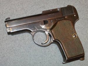 Попаданцу в копилку: первый российский самозарядный пистолет.