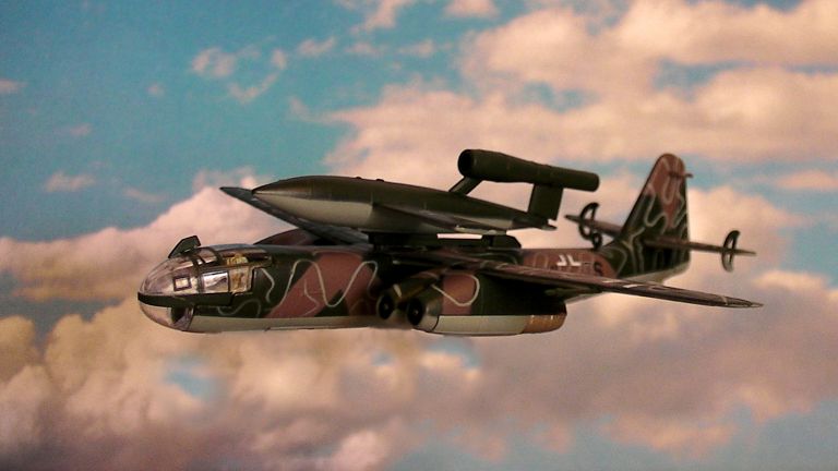 Первый в мире реактивный бомбардировщик - Arado Ar.234 Blitz. Реальный и альтернативный