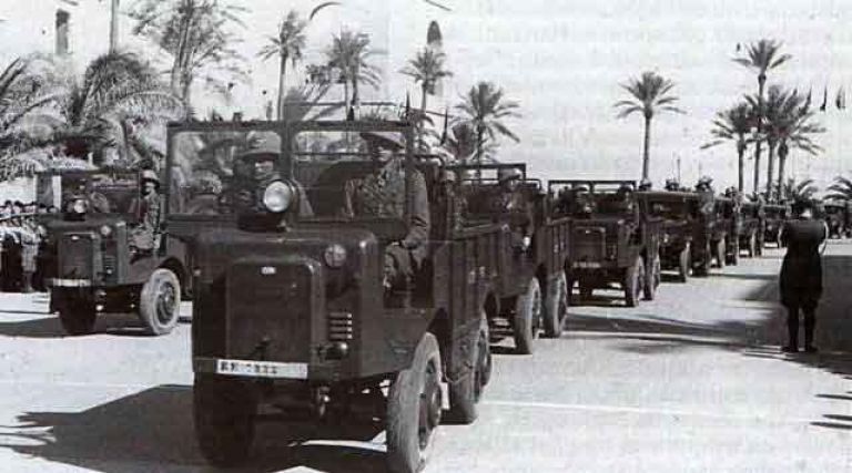 «Автокаретки» ОМ 35 в Ливии, 1938 год deutsches-afrika-korps.de