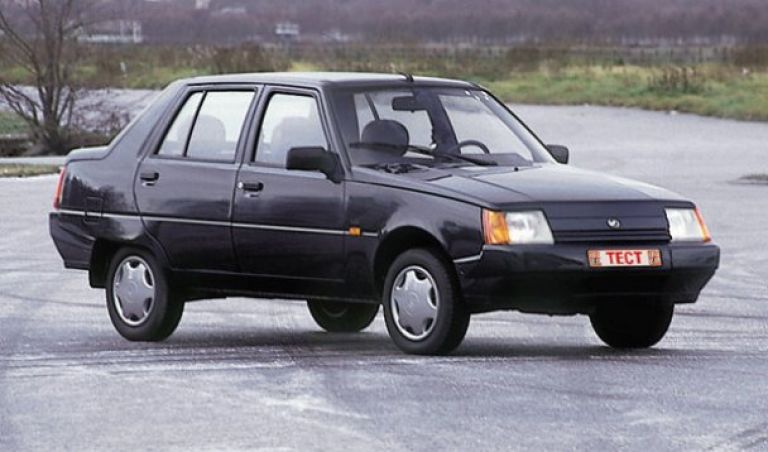 Каким был бы автопром СССР в 90-е годы.