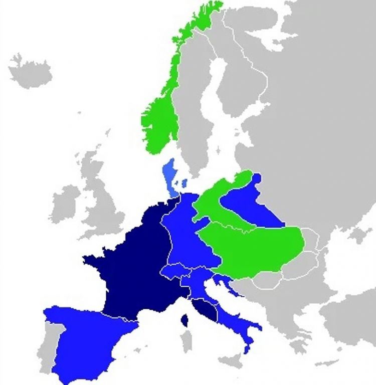 Империя Наполеона к 1812-му году (Синим - захваченные территории, зеленым - зависимые государства)