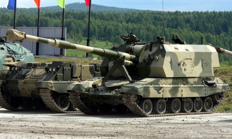 САУ 2С19М1-155 на выставке Russian Defence Expo-2009
