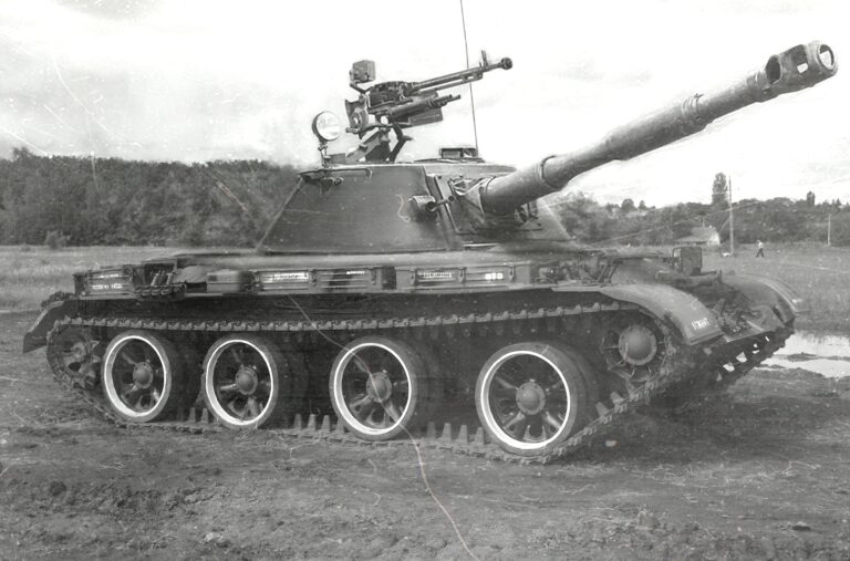 Новый взгляд на легкие танки серии РТ. Как в СССР могла появиться грозна боевая машина поддержки и что она из себя представляла