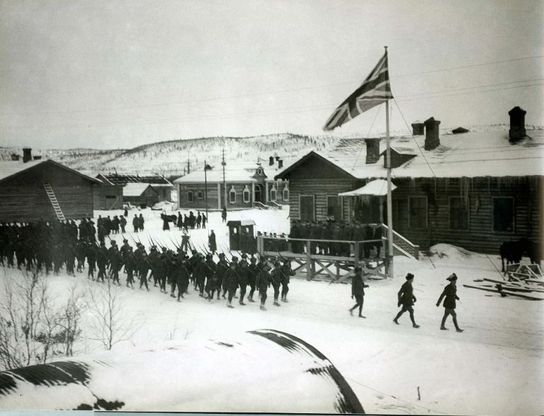 На фото: британские войска в Мурманске, март 1918 года.