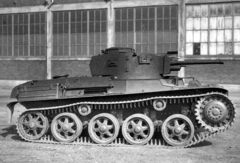 Переработанный танк №61, он же первый серийный Strv m/38