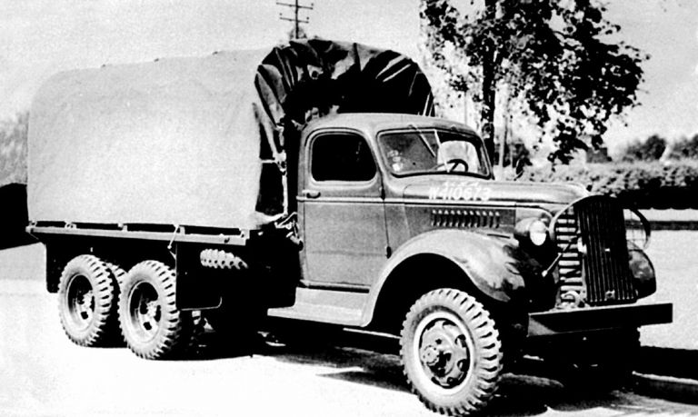 Пробный 2,5-тонный капотный грузовик GMC ACKWX-353 с облицовкой коммерческого типа. 1939 год
