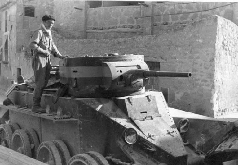 Жестянка для дуче или итальянские бронетанковые войска до и во время Второй Мировой Войны