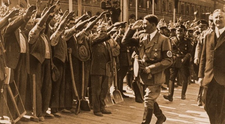 Гитлер в Австрии, конец 1930-х гг.