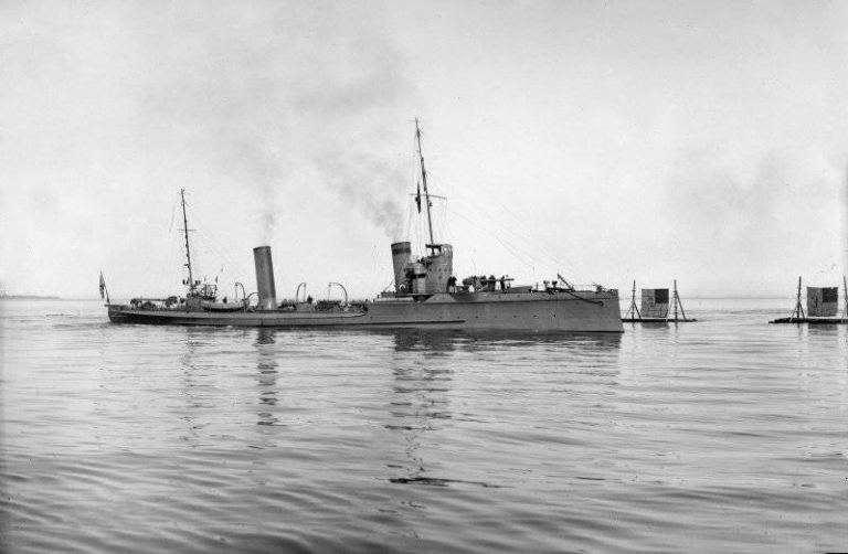 Энзелийская операция: как русские у англичан флот отбили