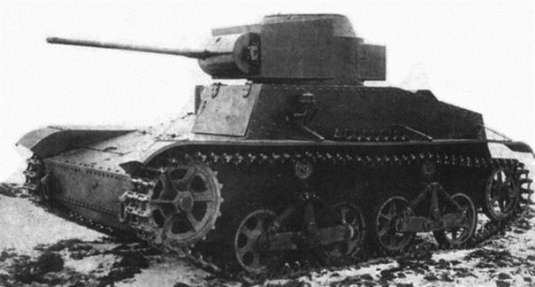 Т-34 с макетом пушки