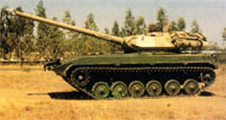 Индийский гибрид БМП-2 и танка 80-х