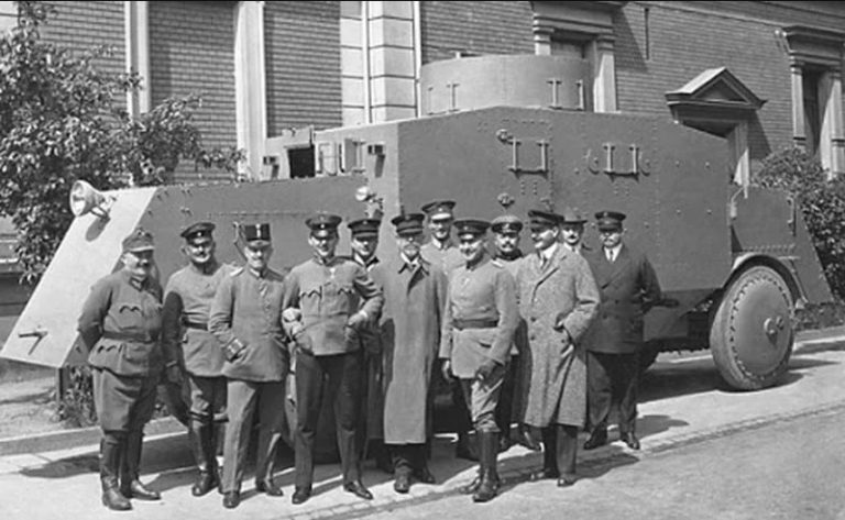 Бюссинг A5P на демонстрации офицерам германской и австро-венгерской армий. 