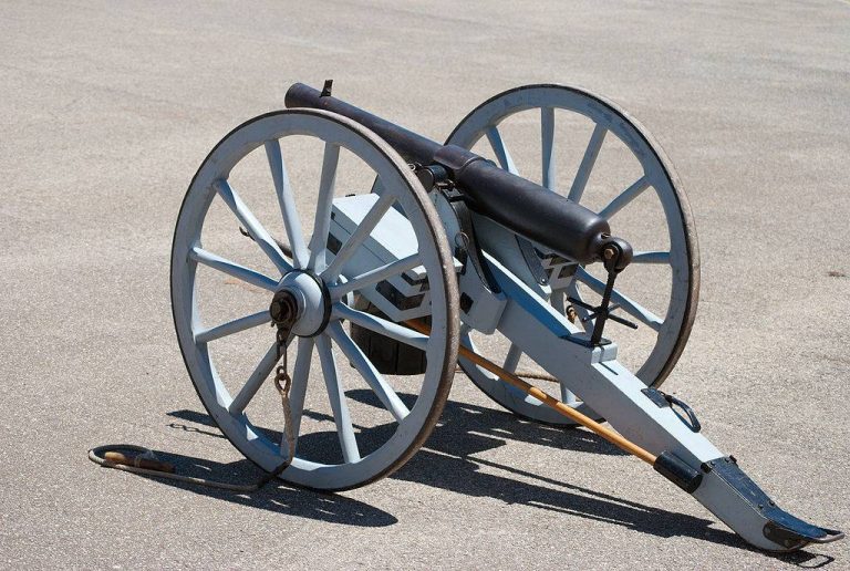 2-фунтовая горная пушка Уитворта образца 1867 года, форт Гранвиль, Южная Австралия. Батарея «А» Южно-Австралийской добровольческой артиллерии
