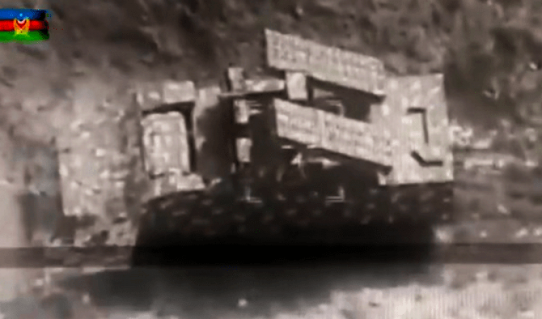 Азербайджанские дроны – камикадзе уничтожают фанерные макеты ЗРК "Оса"