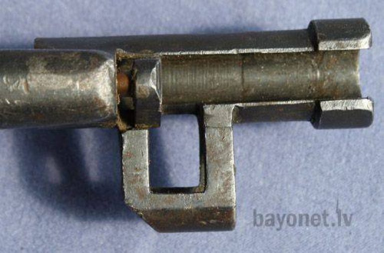 Крепления штыка конструкции Кабакова-Комарицкого. Фото Bayonet.lv