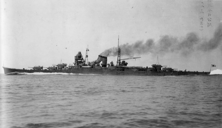 Японский крейсер «Кумано»