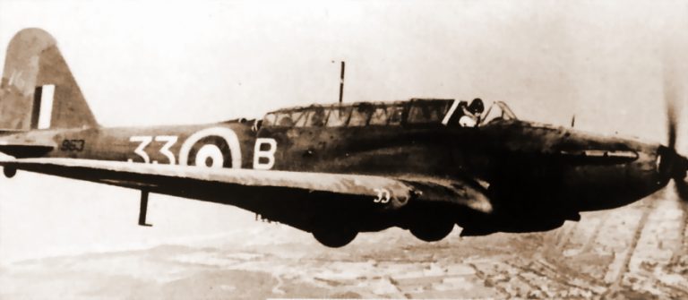 «Бэттл» с южноафриканским серийным номером 953, 15-я эскадрилья SAAF, конец лета 1941 года
