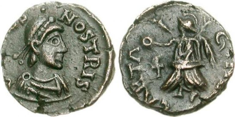 Монета с изображением Бонифачо. Классическая нумизматическая группа, Inc. / CC BY-SA 3.0