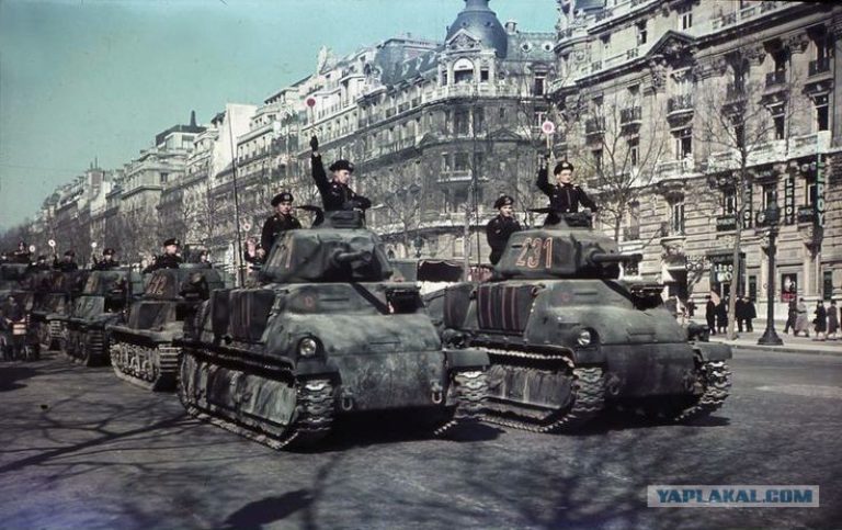 Французские танки на улицах Кёльна