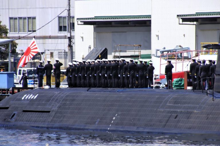 Что из себя представляют первые подводные лодки на литий-ионных батареях