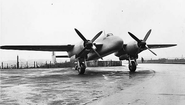 первый прототип бомбардировщика Bristol Buckingham