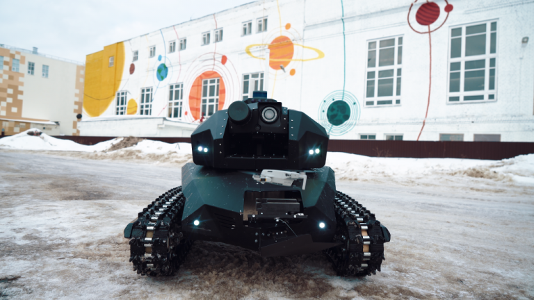 Новый российский патрульный робот будущего