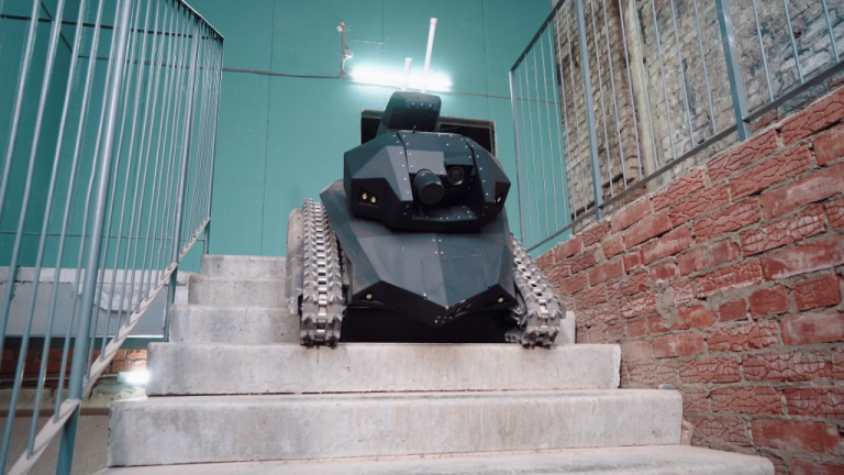 Новый российский патрульный робот будущего