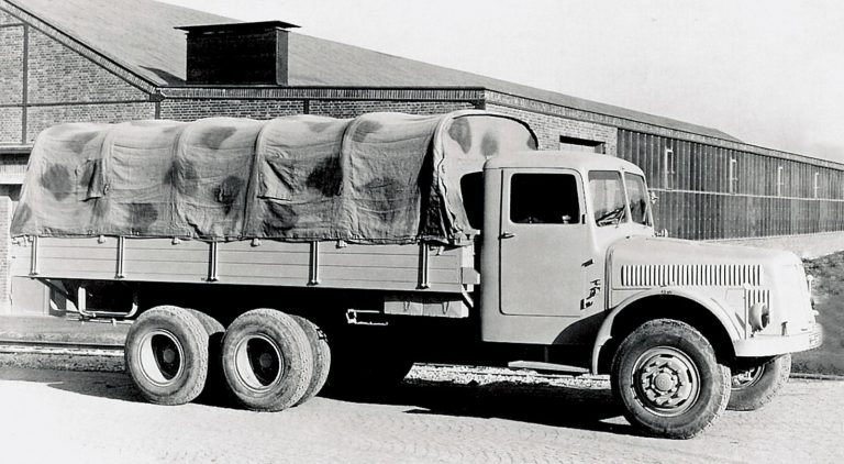 Армейский 200-сильный грузовик Т8000/111» с тентом – лучший дизельный военный автомобиль Второй мировой войны. 1943-1944 гг.