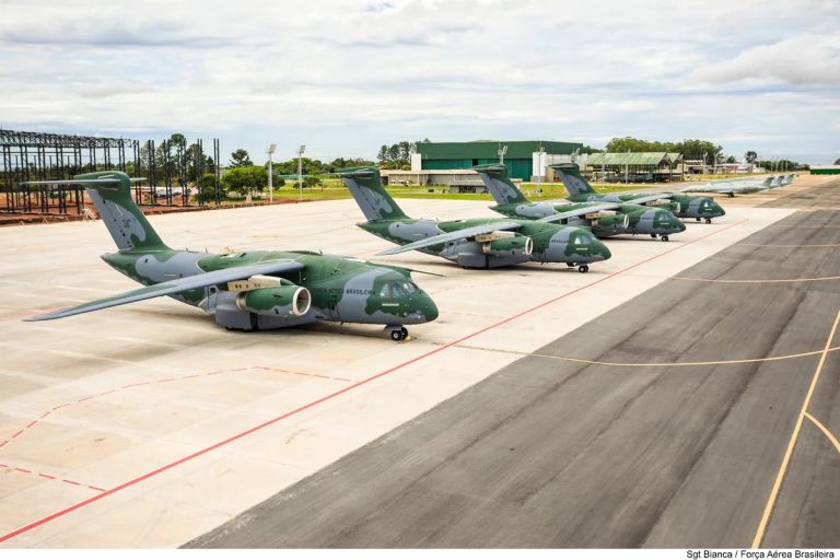  Первый КС-390 был передан ВВС Бразилии 4 сентября 2019 г. (Фото Clauber Cleber Caetano/PR из официального аккаунта президента Бразилии в Flickr / CC BY 2.0)