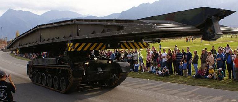  Танковый мостоукладчик Brückenpanzer 68 на базе Pz 68. Фото Tanks-encyclopedia.com