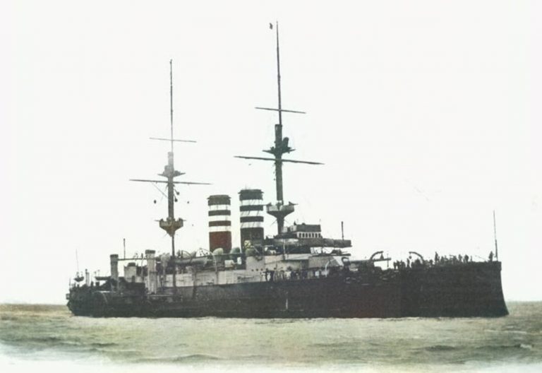       Эскадренный броненосец «Микаса» — флагманский корабль японского флота