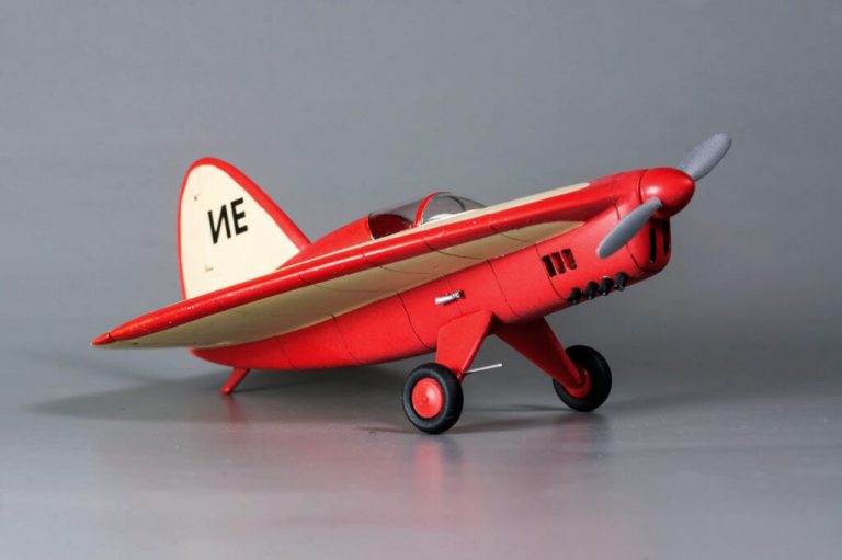       Модель самолета "Стрела". Автор модели: AleksGRI. Источник: http://scalemodels.ru/