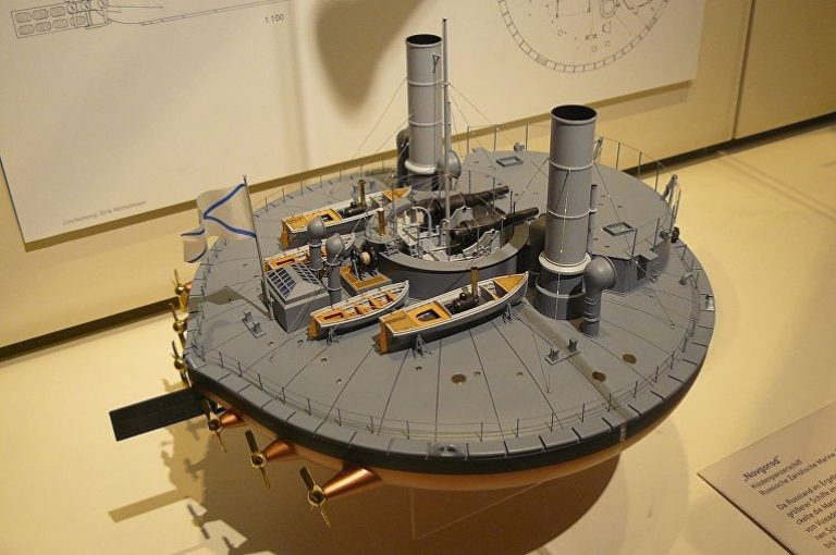 Jalopnik (США): Россия как-то раз построила странный круглый корабль