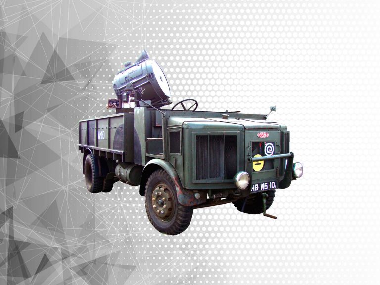 английский военный грузовик Tilling-Stevens TS20 с гибридной бензоэлектрической трансмиссией для обслуживания мобильных прожекторных станций