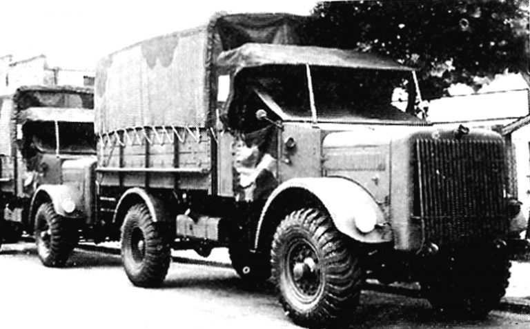  Двухмоторный односкатный 170-сильный тягач «Гарнер G3», передававший мощность на собственные коробки передач и мосты. 1938 год.