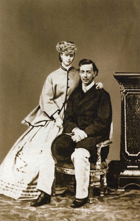       Николай Александрович со своей невестой Дагмар