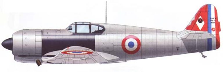 схема окраски серийного истребителя Bloch MB-155 французских ВВС