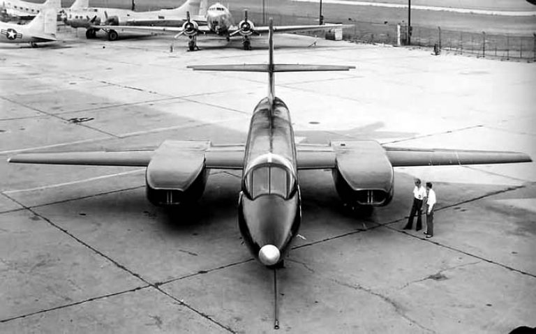 опытный истребитель-перехватчик Curtiss XF-87 Blackhawk