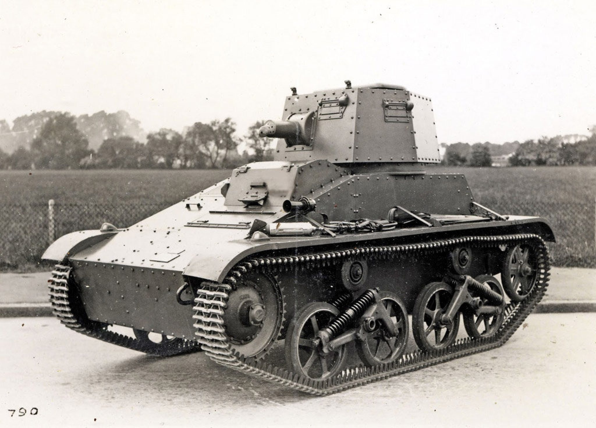 Виккерс танк. Танк Виккерс МК 3. Виккерс 4-тонный. Виккерс Карден-Ллойд м1931. Виккерс 1936.