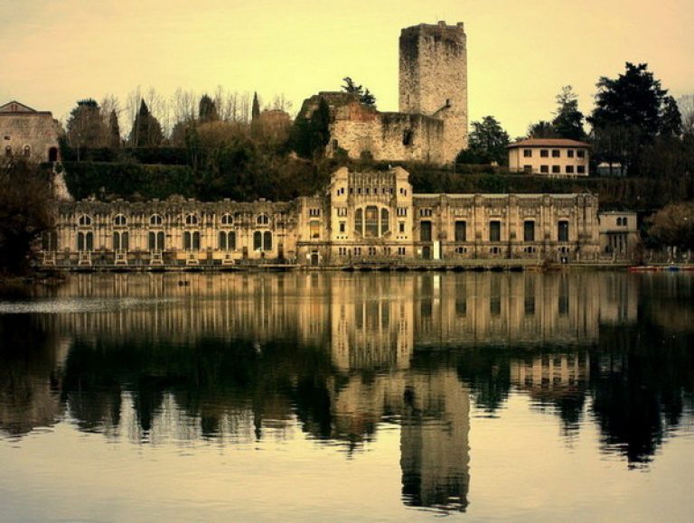       замок Треццо