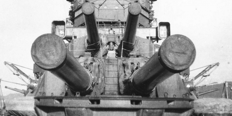  410-мм орудия главного калибра линкора "Нагато"