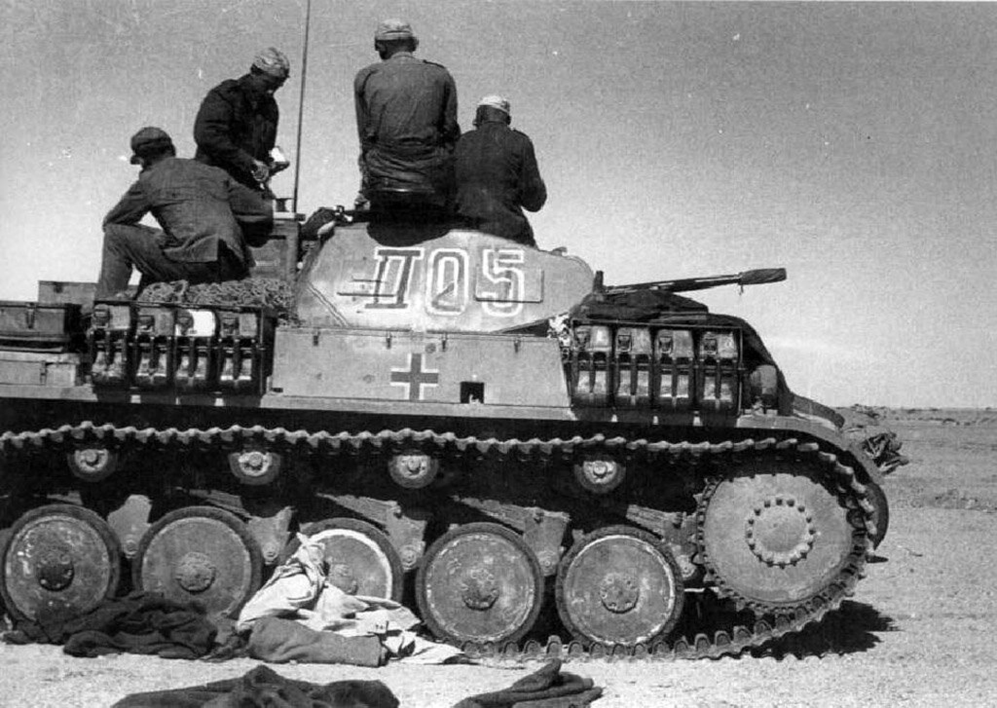 Ii f. PZ II Ausf c 1941. PZ 2 Африканский корпус. PZ 2 C Африканский корпус. Танк PZ 2 Африканский корпус.