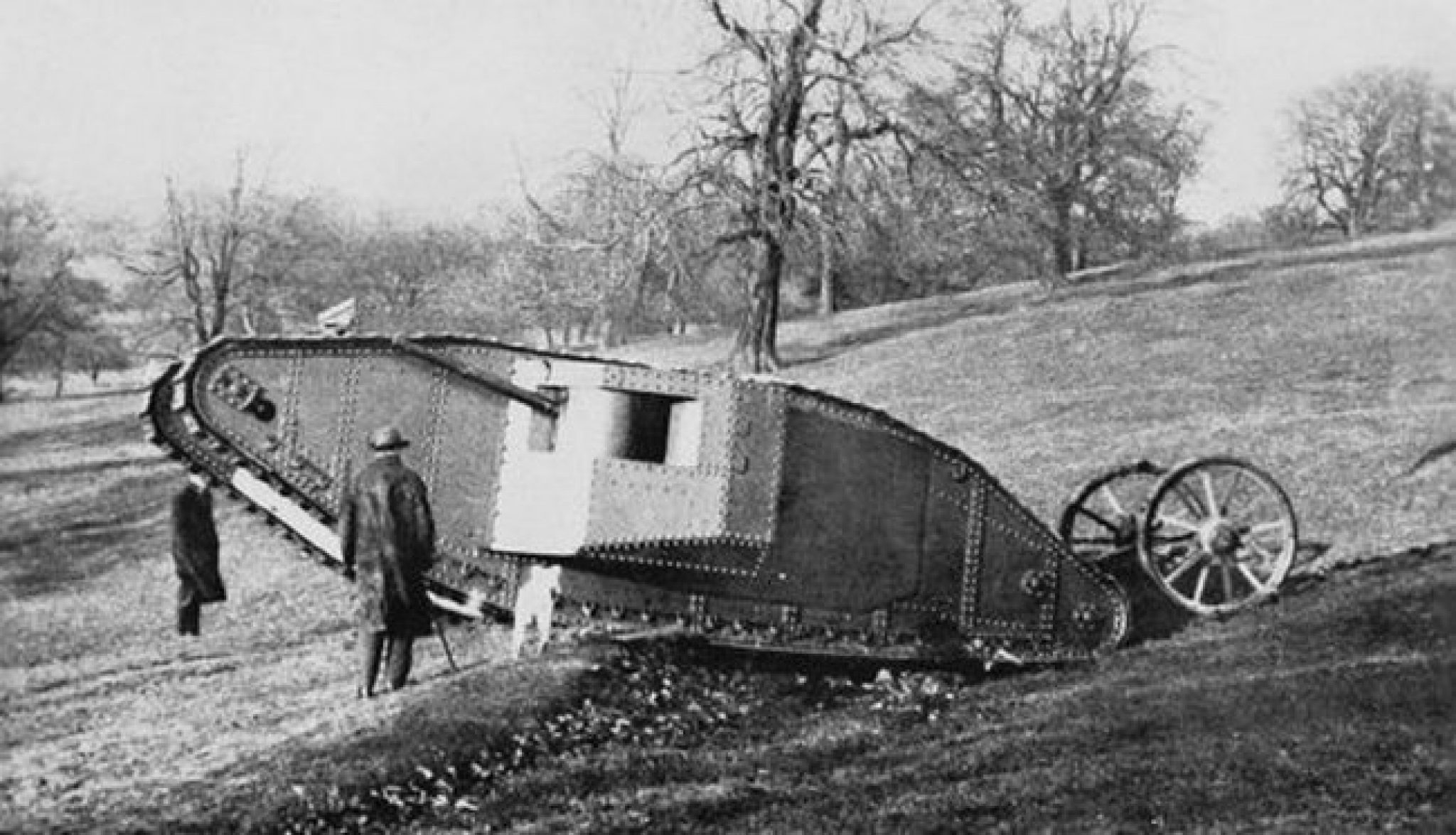 Когда появились первые танки. Hetherington Armored tractor 1914 танк. Британский танк первой мировой войны.