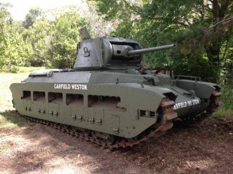 Матильда классический пехотный танк Интербеллума