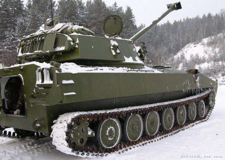 Самоходное артиллерийское орудие 2С34 «Хоста». Россия